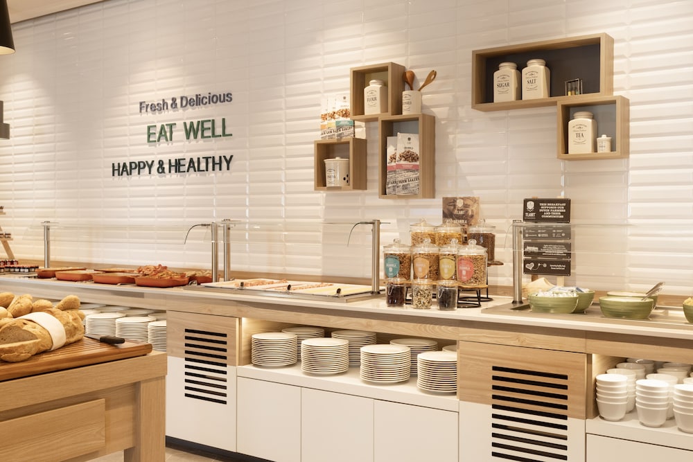 holiday inn eindhoven airport an ihg hotel