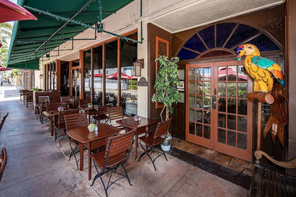 normans hotel and dining