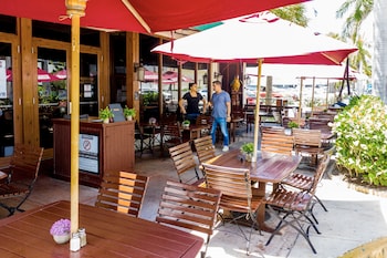 normans hotel and dining