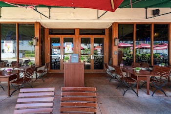 normans hotel and dining