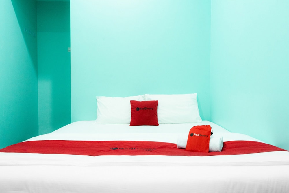 reddoorz near gajah mada street semarang