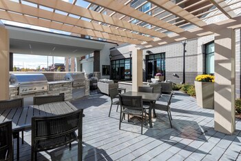 springhill suites by marriott minneapolis maple grove arbor lakes