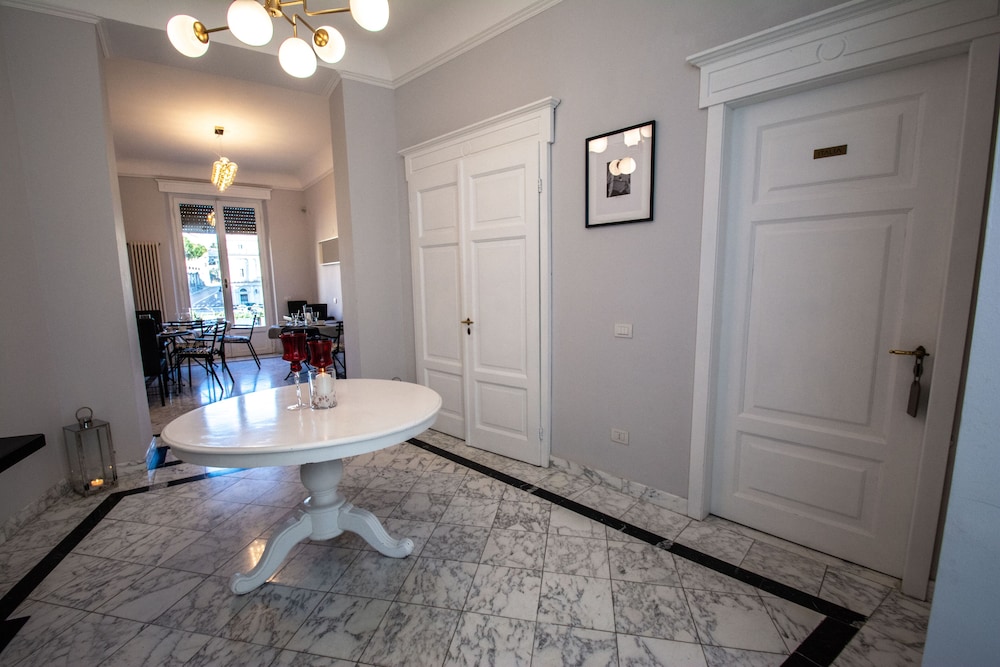 compasso suites