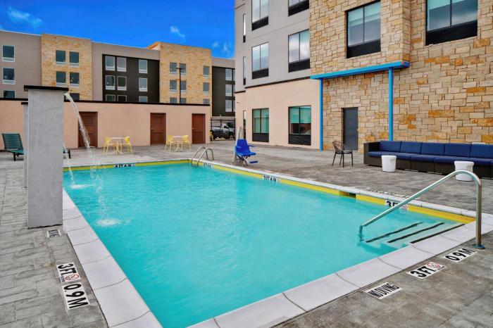 tru by hilton terrell