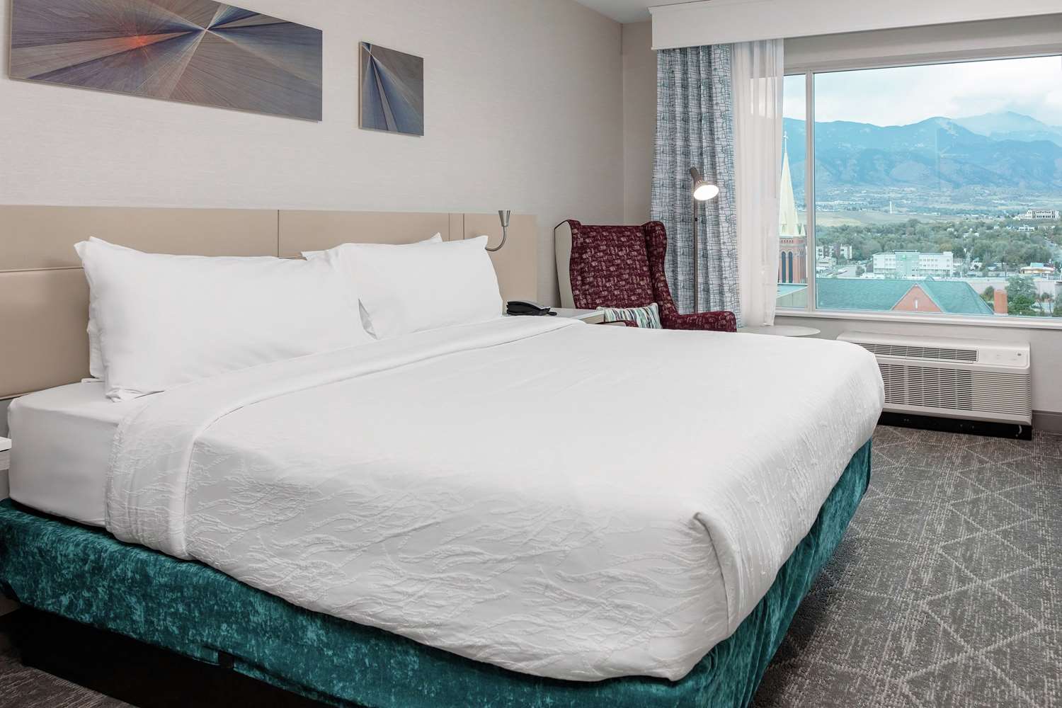hilton garden inn colorado springs downtown