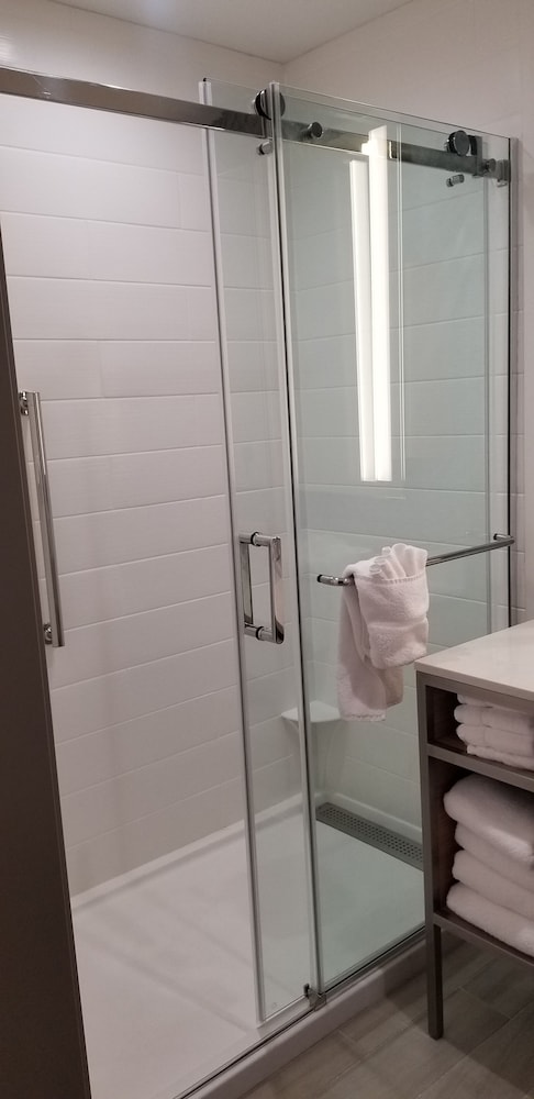 hilton garden inn colorado springs downtown
