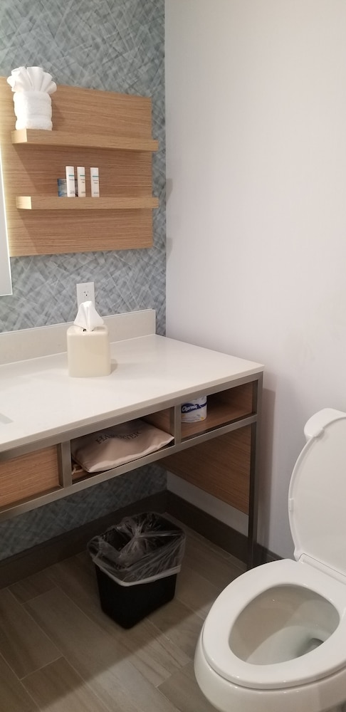 hilton garden inn colorado springs downtown
