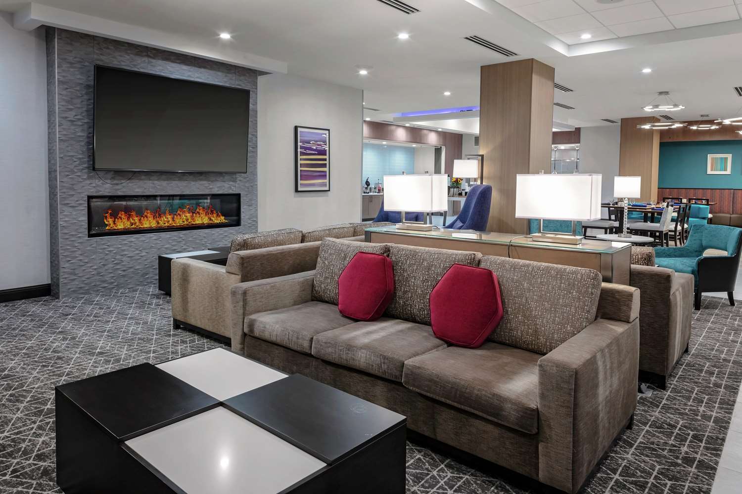 hilton garden inn colorado springs downtown