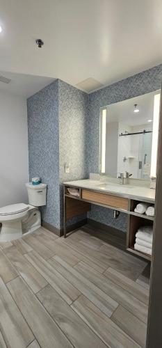 hilton garden inn colorado springs downtown