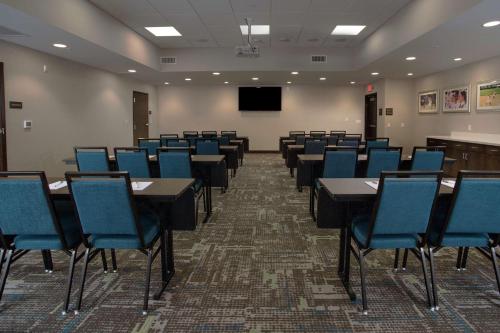 hampton inn and suites kutztown