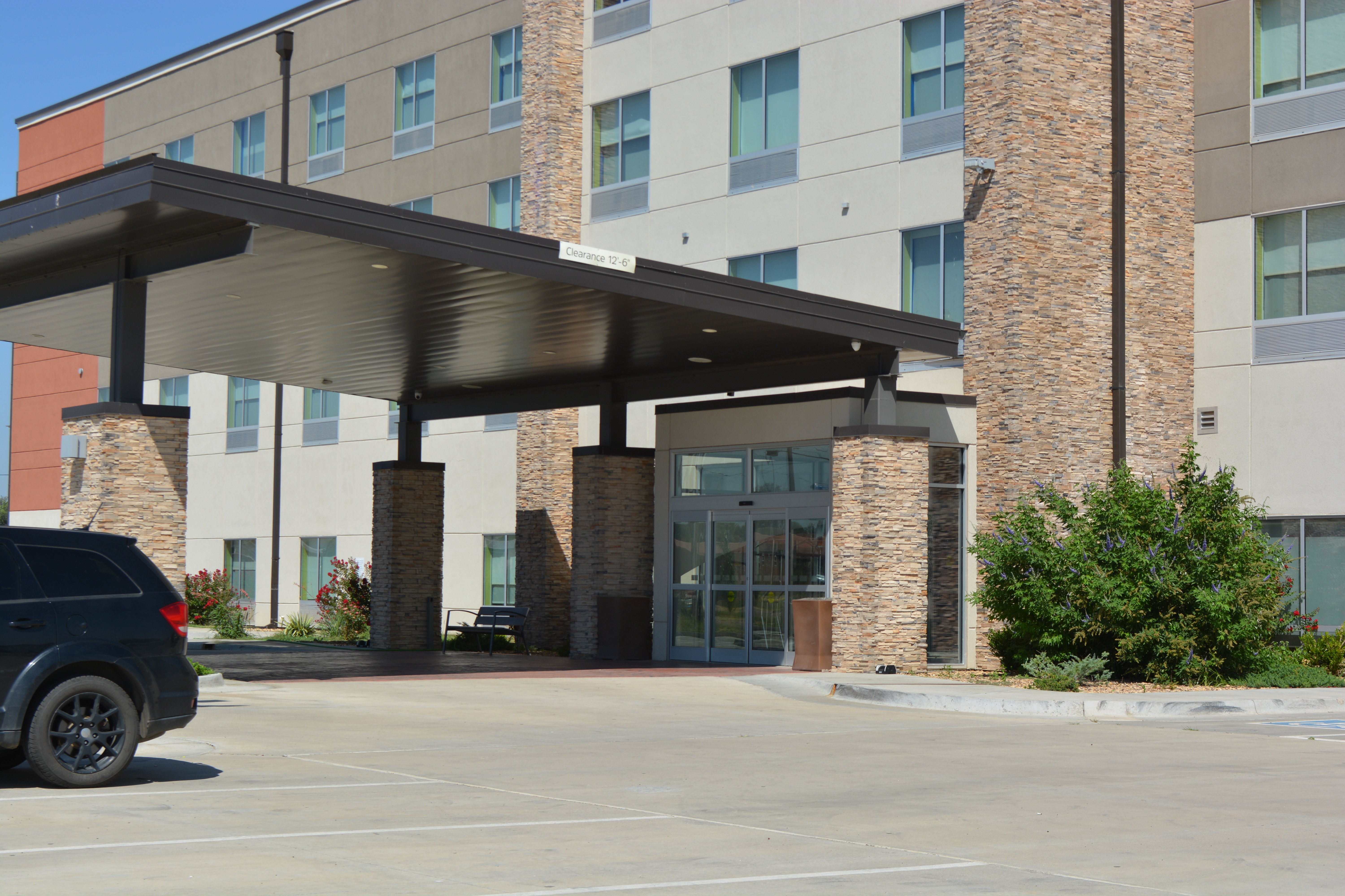 holiday inn express and suites liberal an ihg hotel