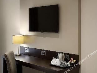 premier inn glasgow braehead