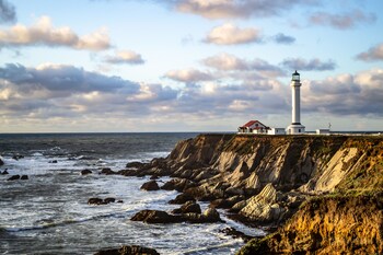 point arena lighthouse