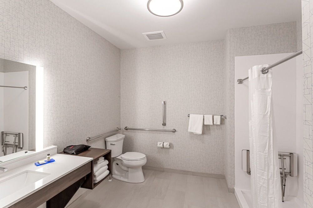 hol inn exp and suites columbus worthington