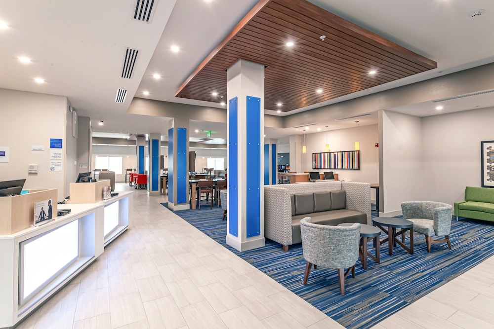 hol inn exp and suites columbus worthington