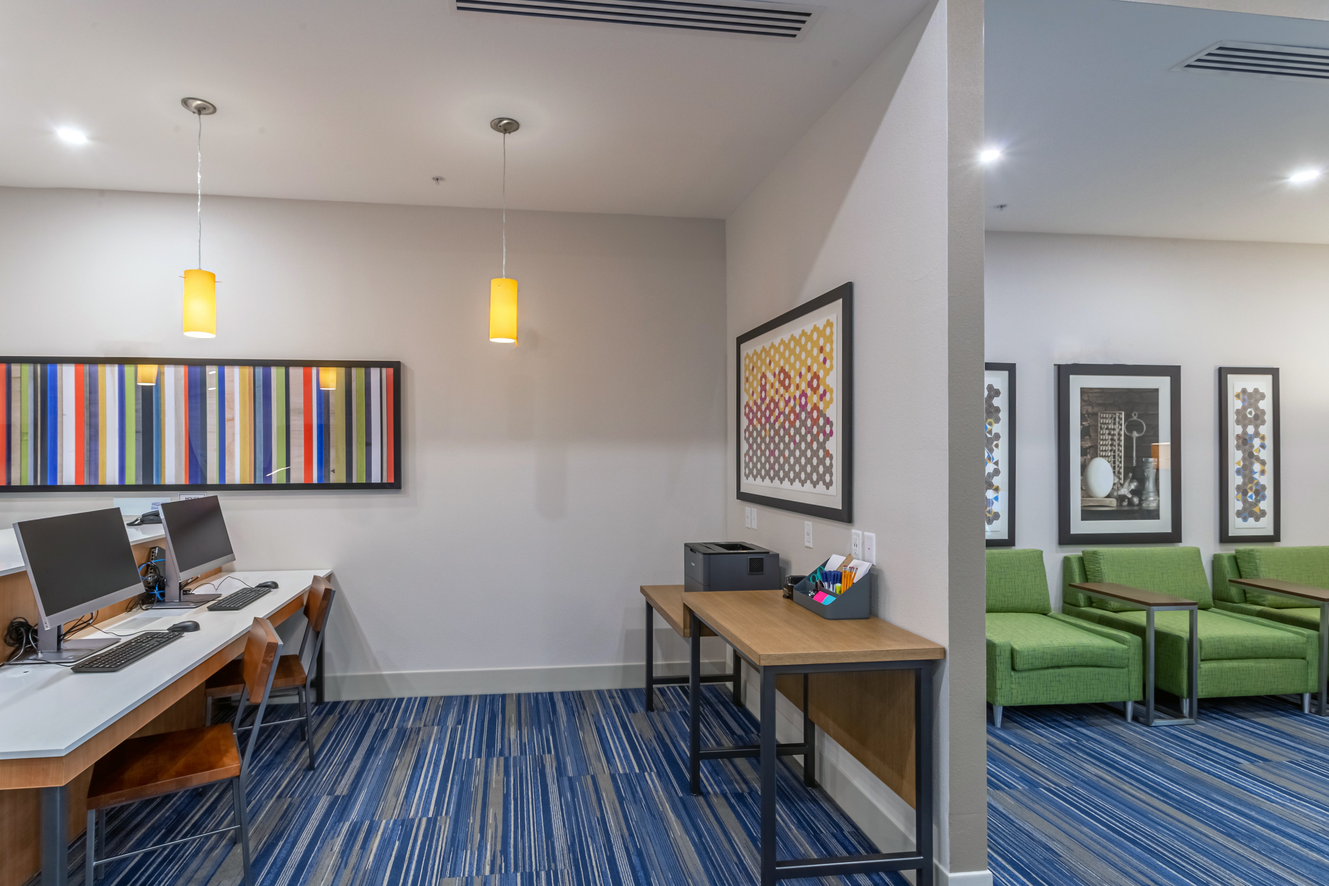 hol inn exp and suites columbus worthington