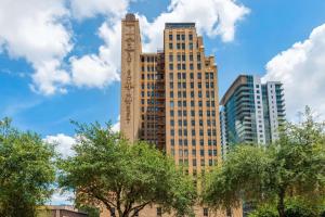 cambria hotel houston downtown convention center