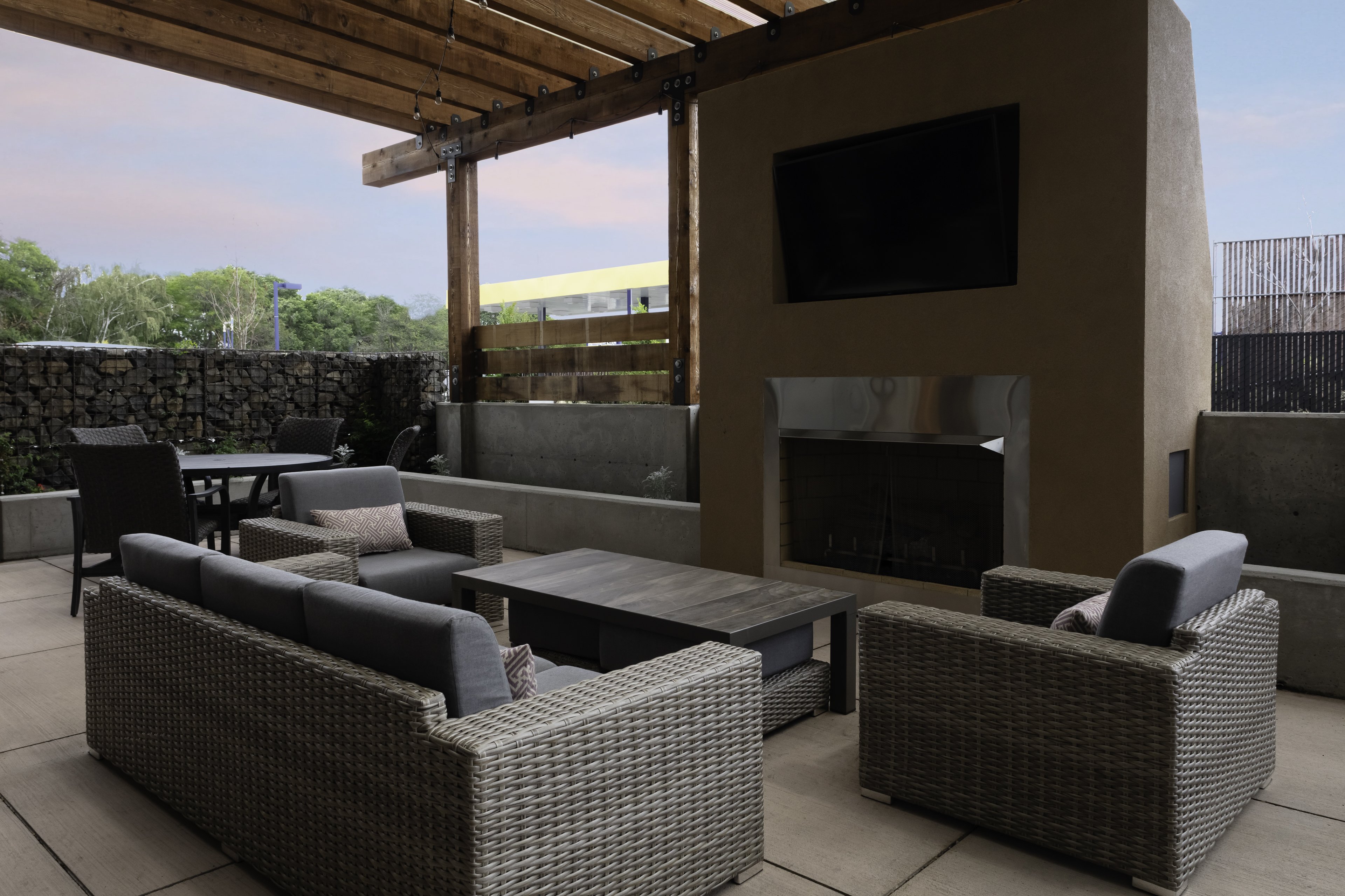 holiday inn express and suites the dalles an ihg hotel