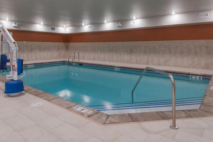 holiday inn express and suites the dalles an ihg hotel