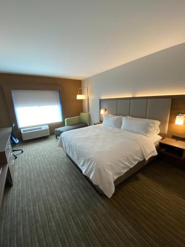 holiday inn express and suites the dalles an ihg hotel