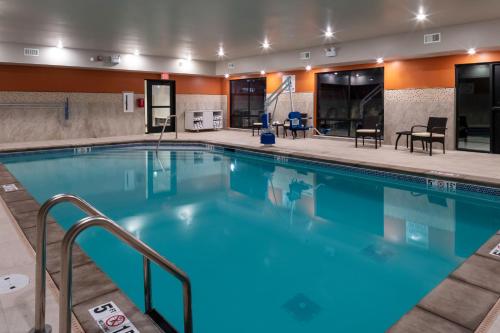 holiday inn express and suites the dalles an ihg hotel