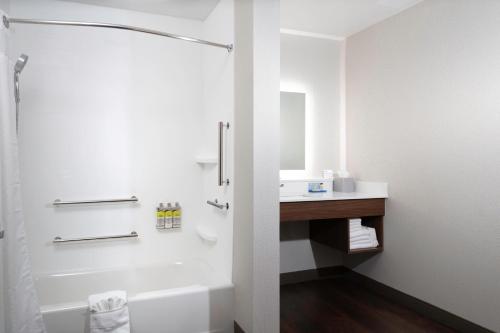 holiday inn express and suites the dalles an ihg hotel