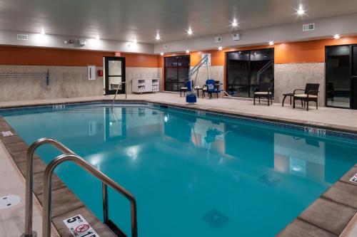 holiday inn express and suites the dalles an ihg hotel