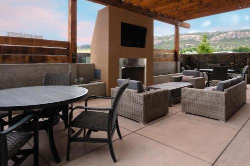 holiday inn express and suites the dalles an ihg hotel