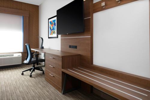 holiday inn express and suites the dalles an ihg hotel