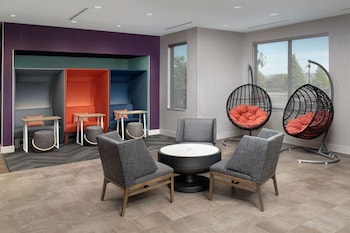 Tru By Hilton Denver Airport Tower Road,Denver>>Commerce City,3 star