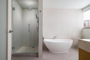 the westin houston medical center museum district