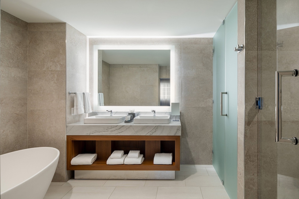 the westin houston medical center museum district