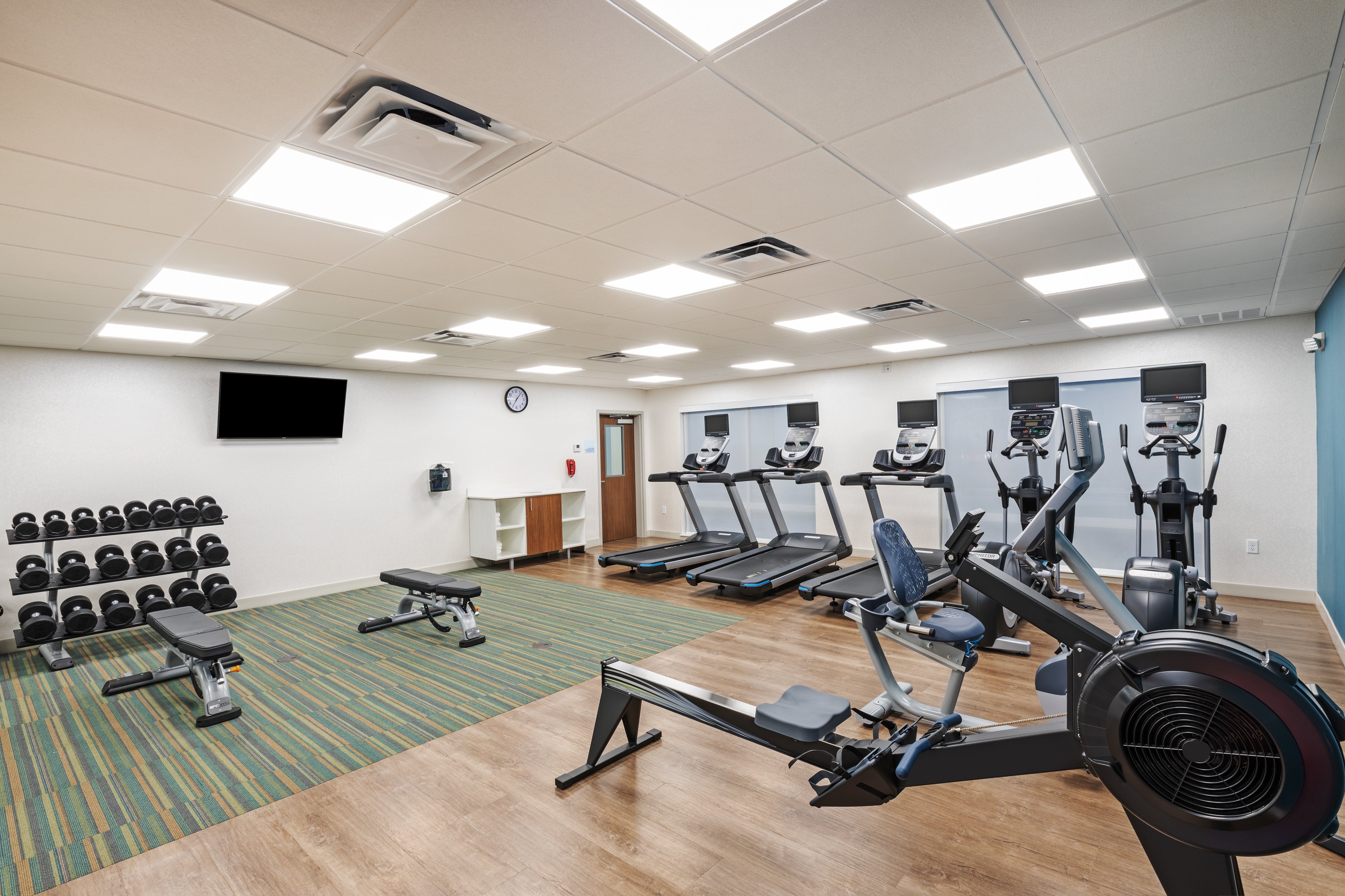holiday inn express and suites purcell an ihg hotel