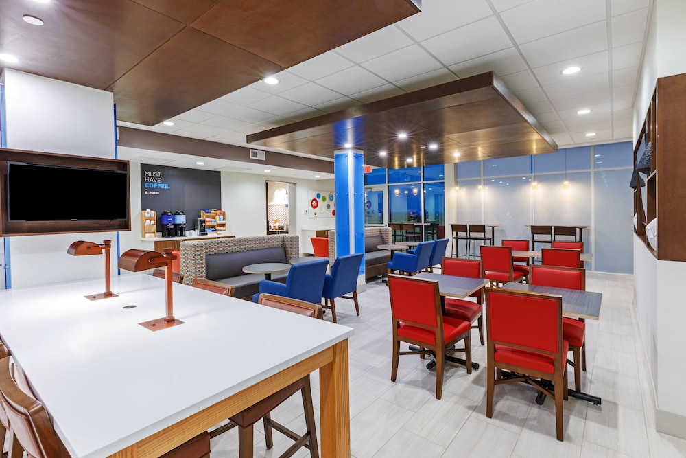 holiday inn express and suites purcell an ihg hotel