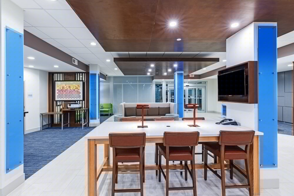 holiday inn express and suites purcell an ihg hotel