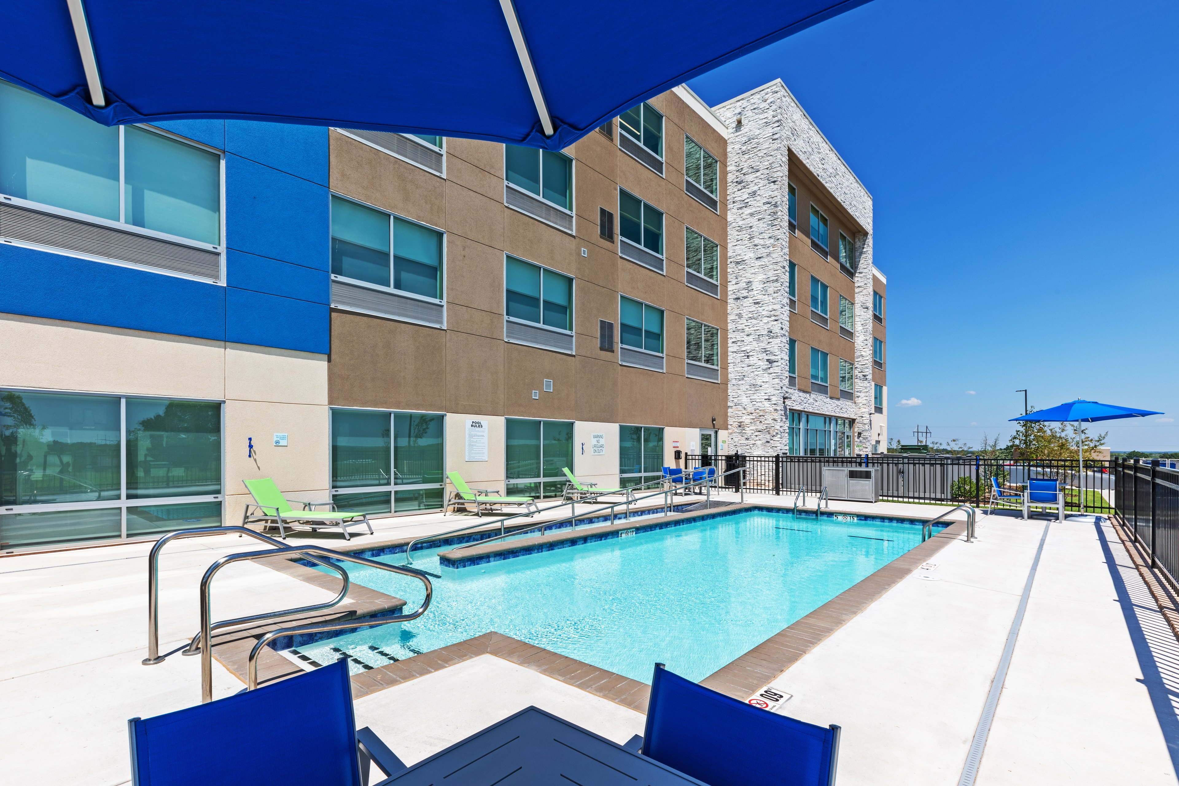 holiday inn express and suites purcell an ihg hotel