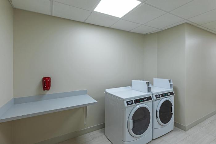 holiday inn express and suites purcell an ihg hotel