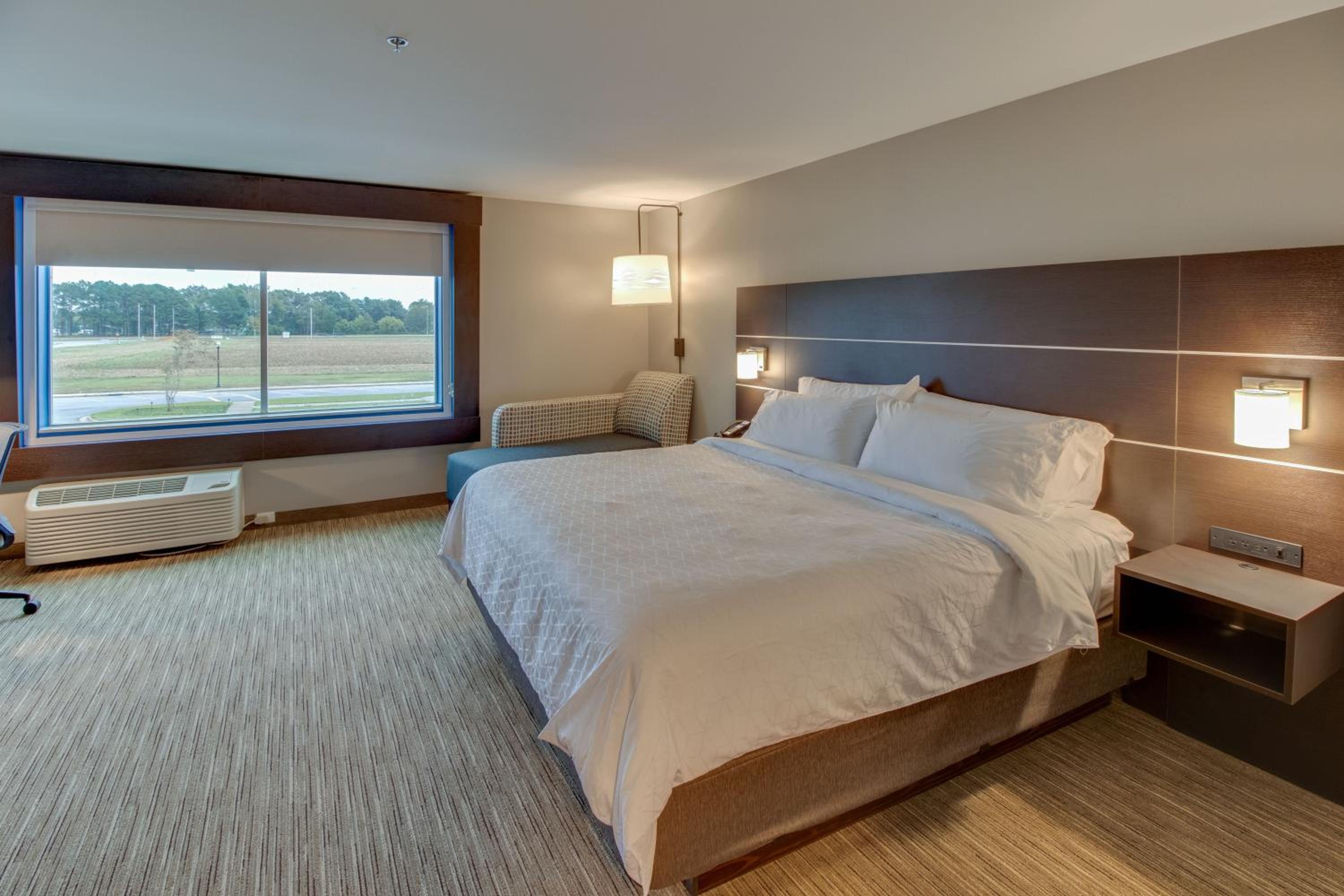 holiday inn express and suites union city an ihg hotel