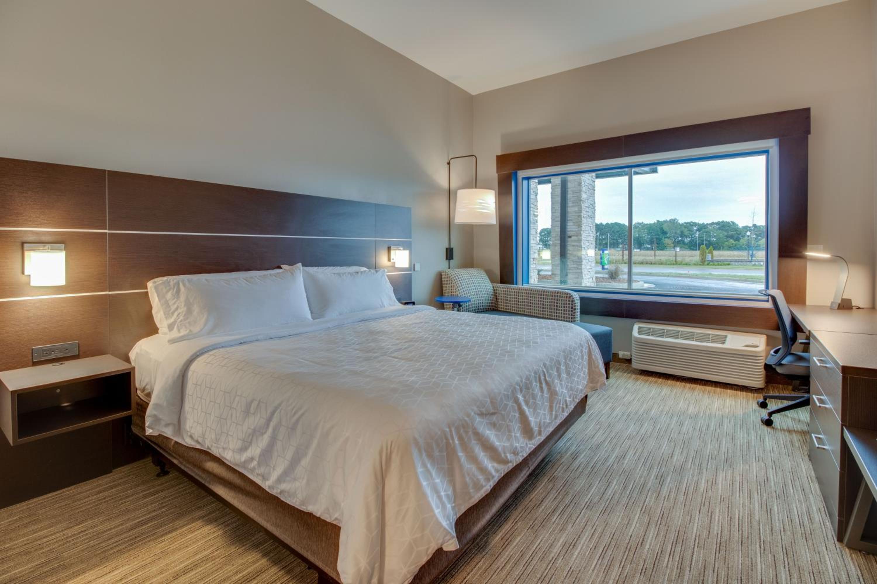 holiday inn express and suites union city an ihg hotel