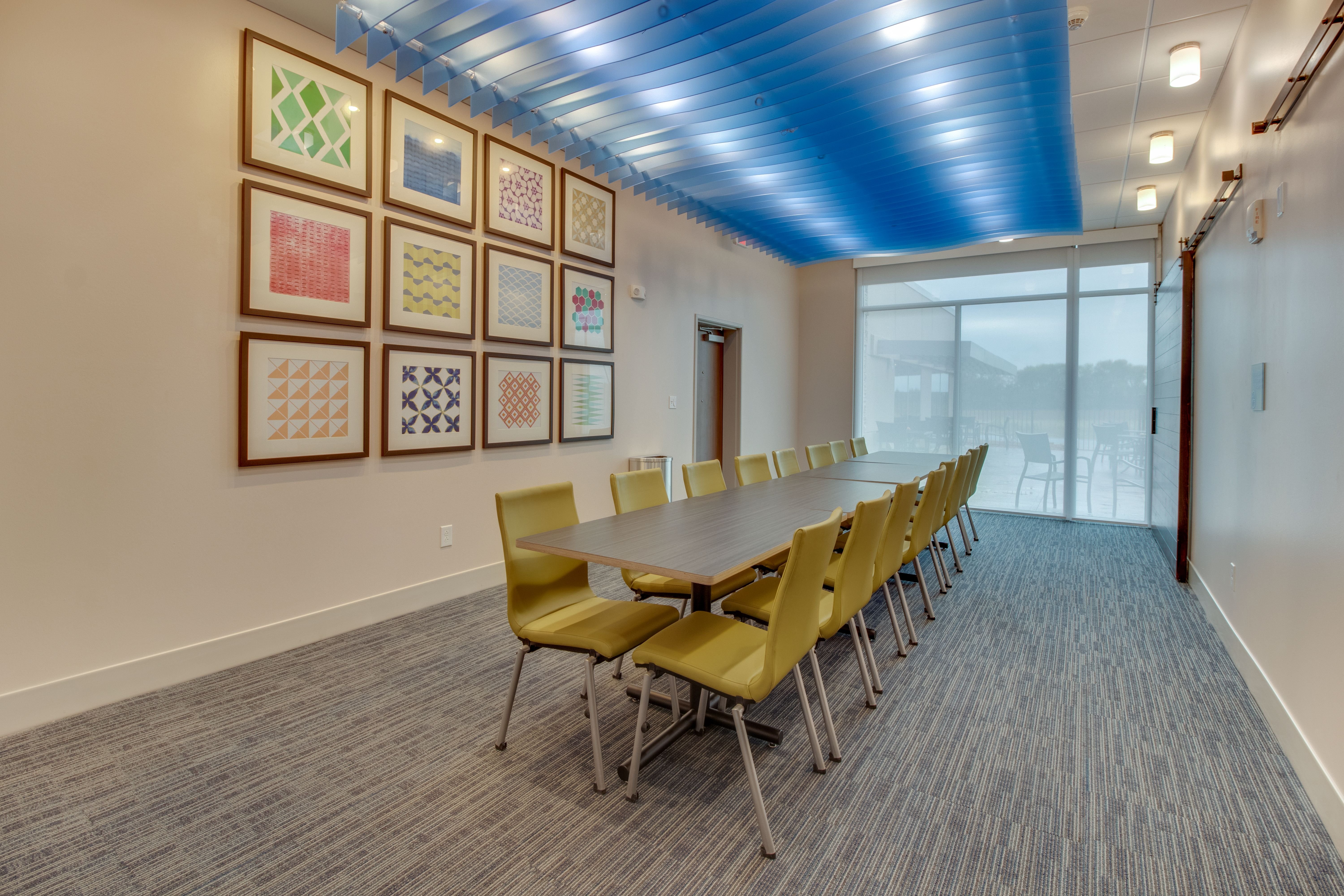 holiday inn express and suites union city an ihg hotel