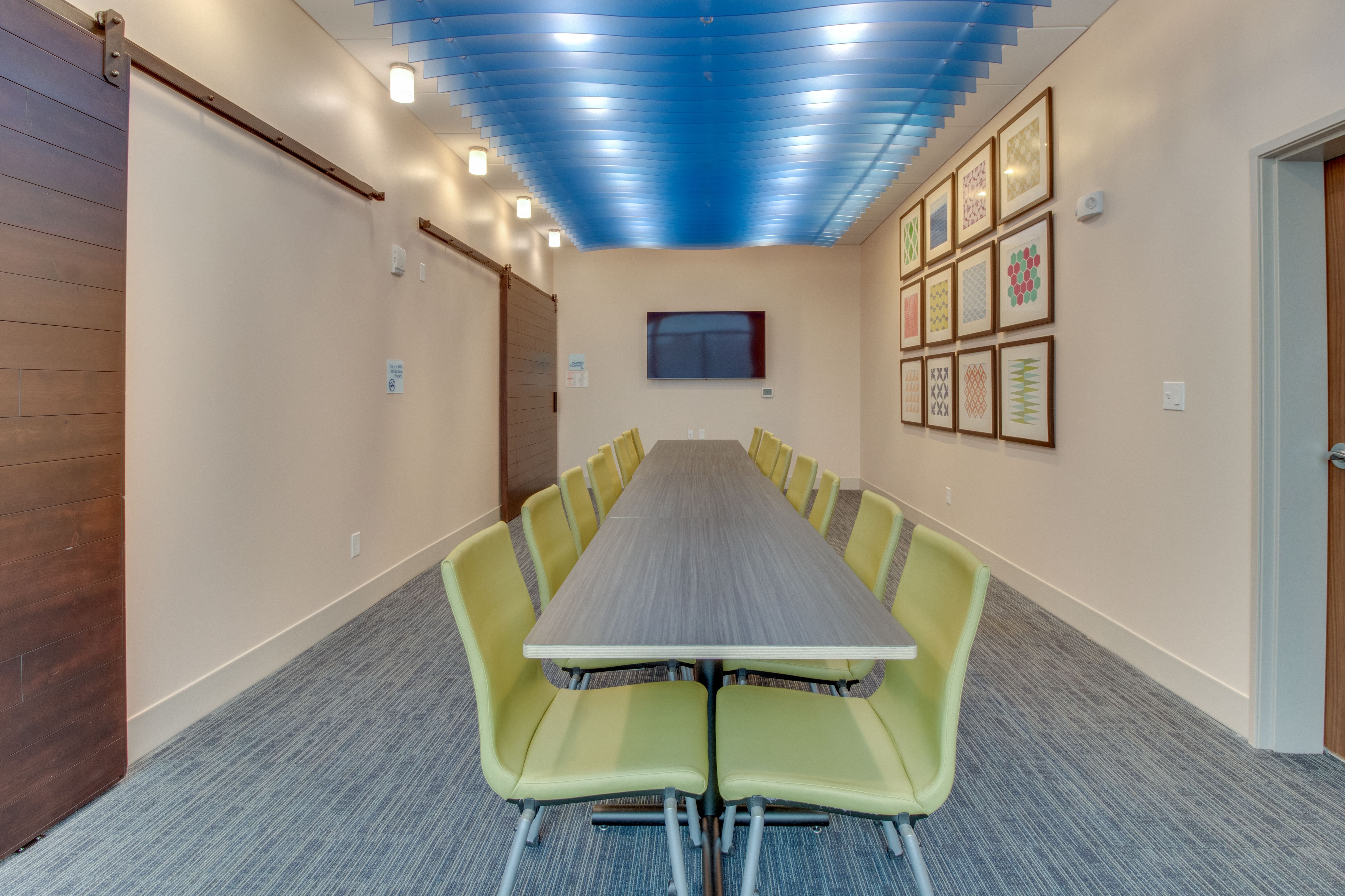 holiday inn express and suites union city an ihg hotel