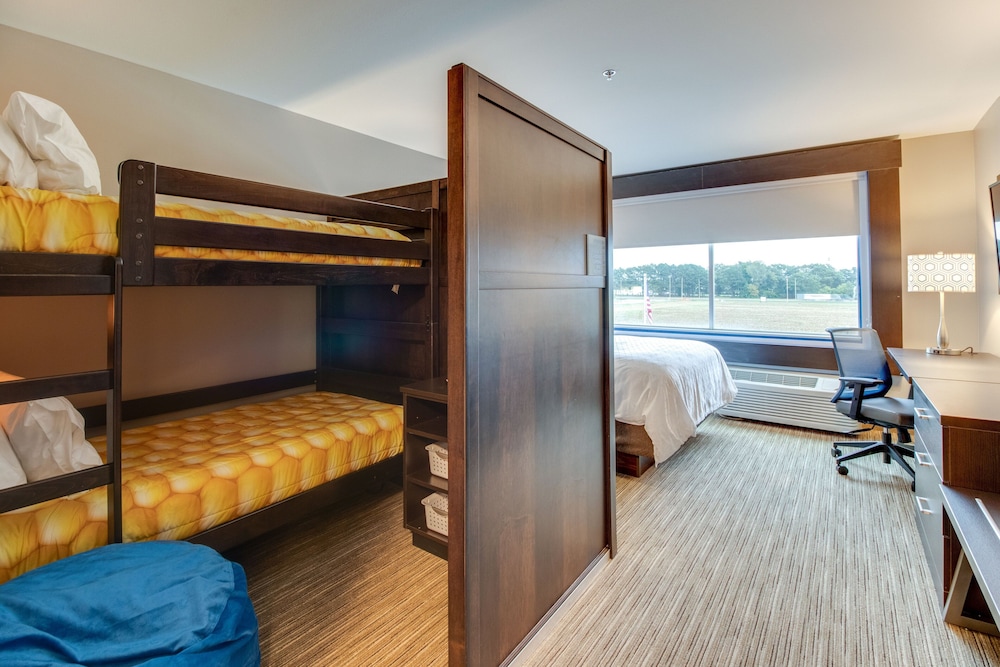 holiday inn express and suites union city an ihg hotel