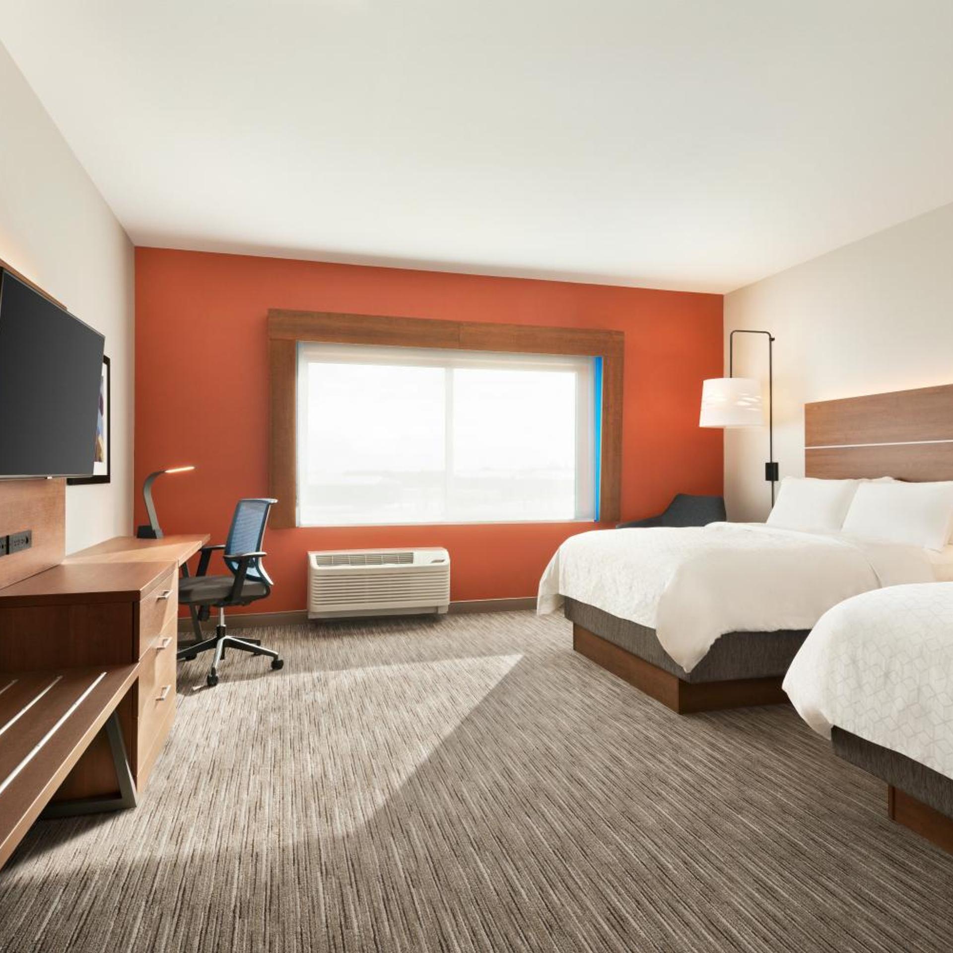 holiday inn express and suites beaver dam an ihg hotel