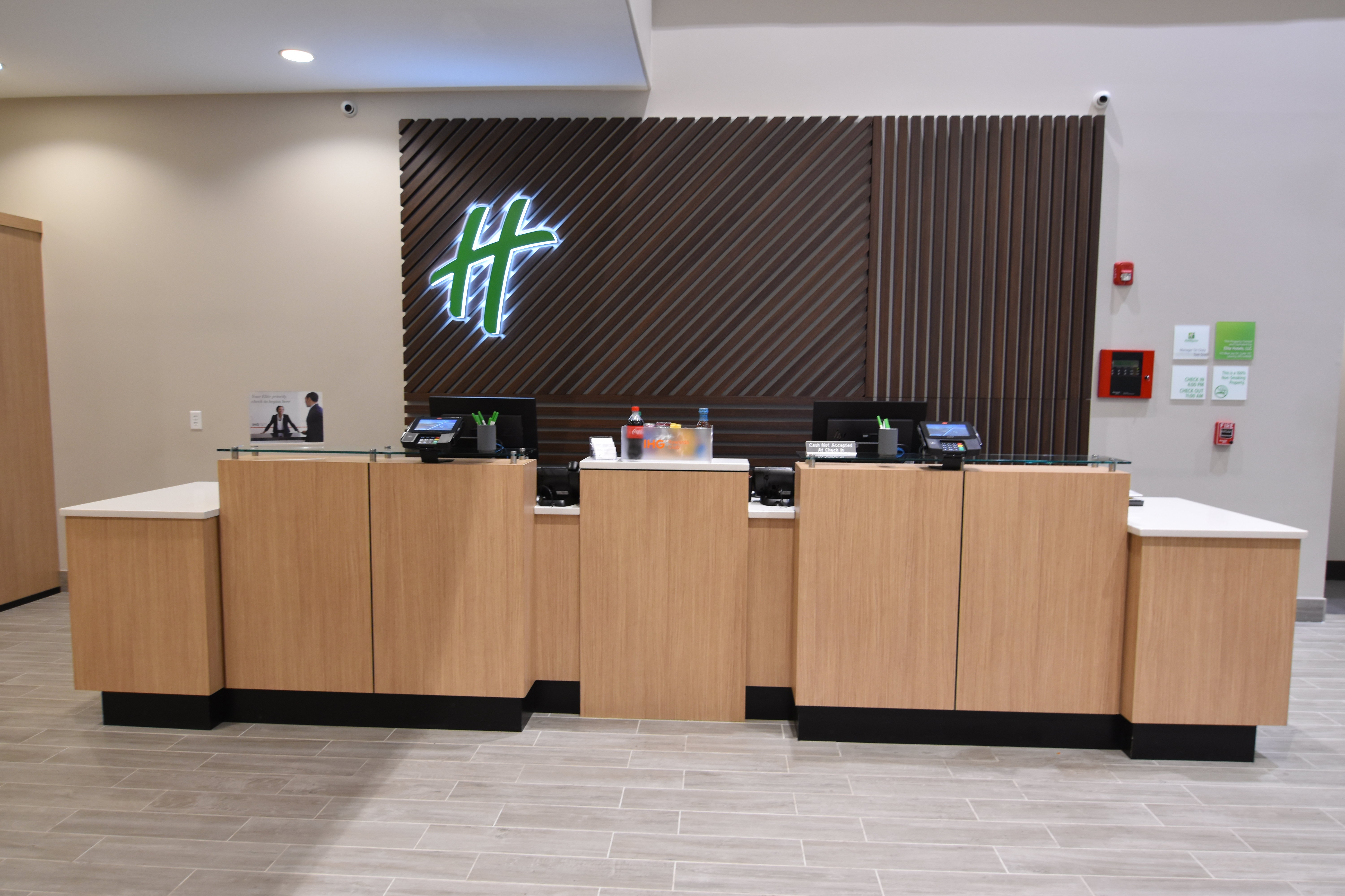 holiday inn kansas city northeast an ihg hotel