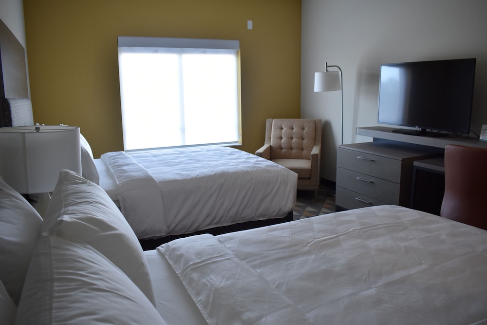 holiday inn kansas city northeast an ihg hotel