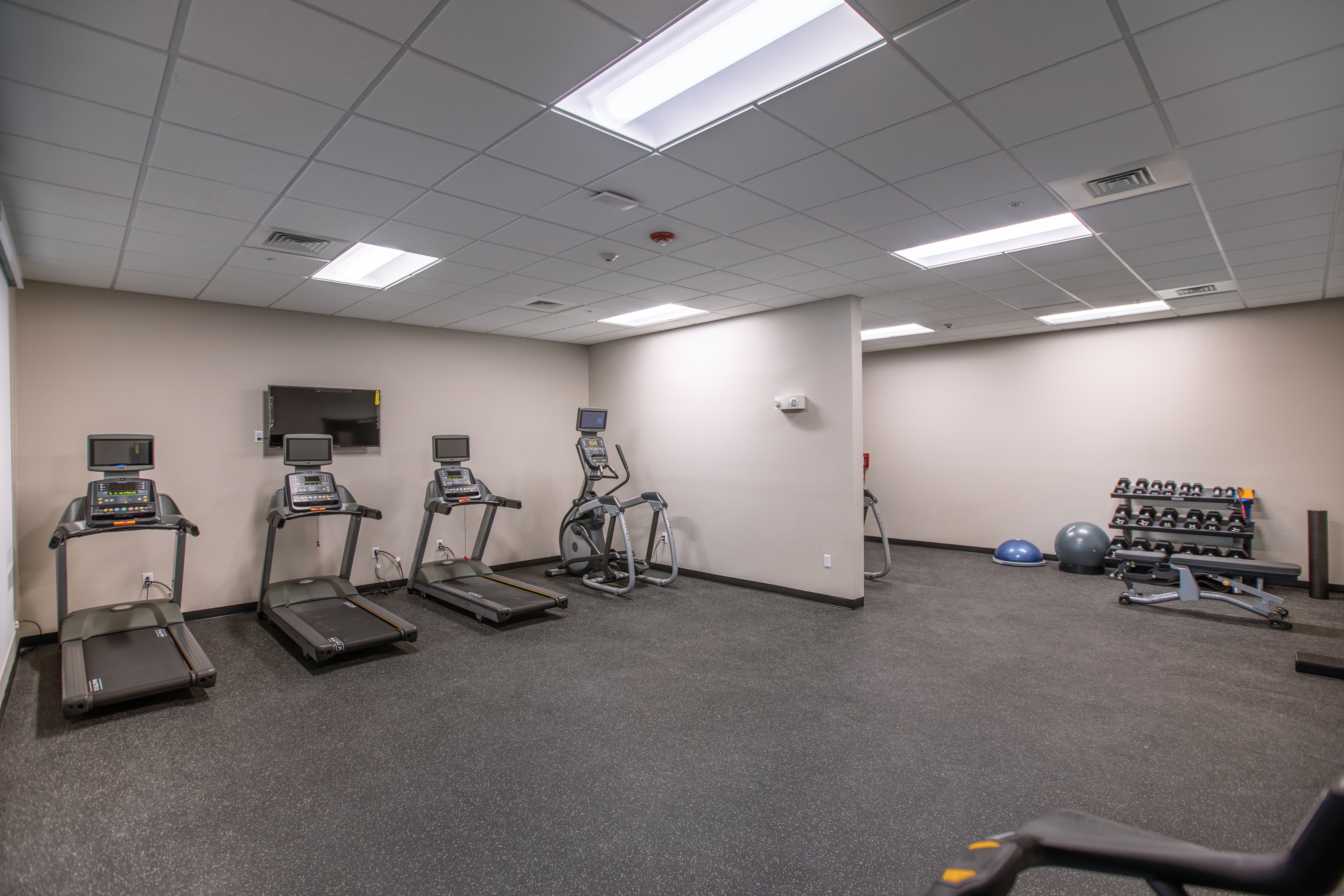 holiday inn kansas city northeast an ihg hotel