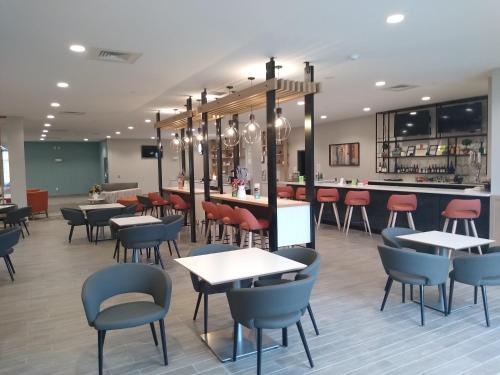 holiday inn kansas city northeast an ihg hotel