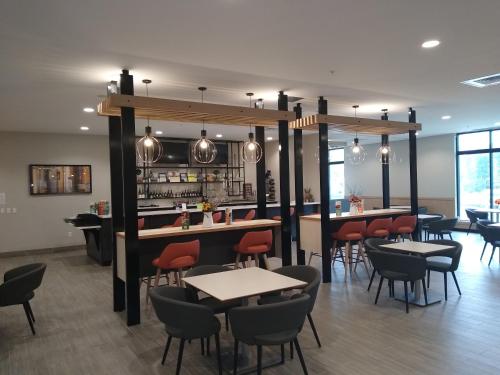 holiday inn kansas city northeast an ihg hotel