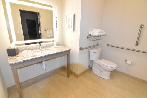 holiday inn kansas city northeast an ihg hotel