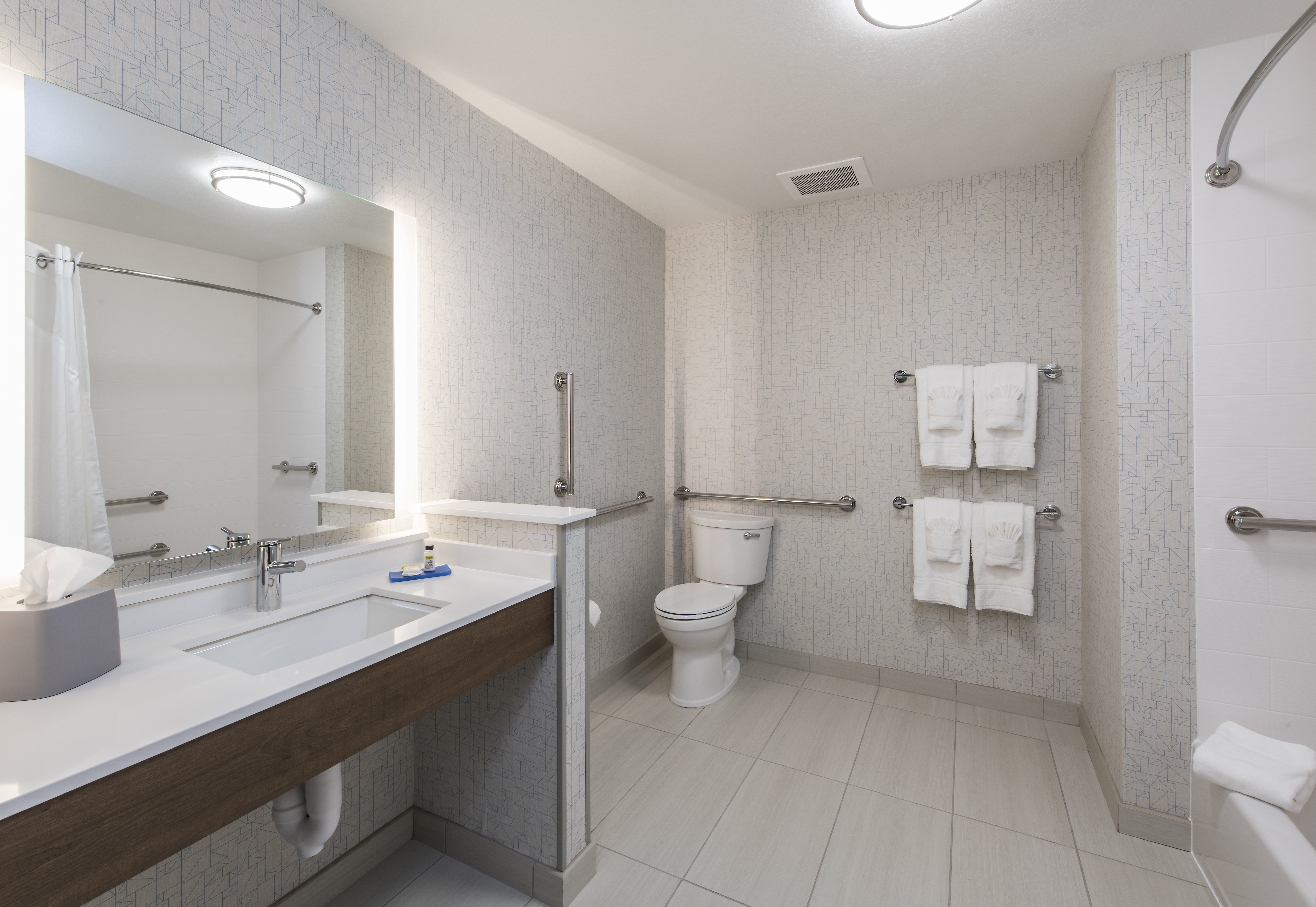 holiday inn express and sts phoenix n happy valley